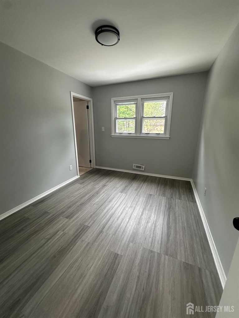 183 E Henry Place E - Photo 7
