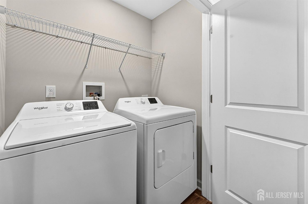 120 Essex Drive - Photo 23