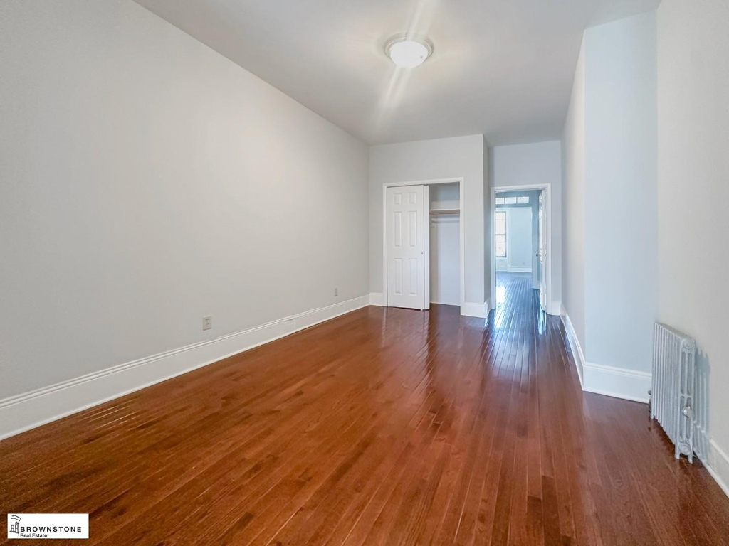 507 Henry Street - Photo 3