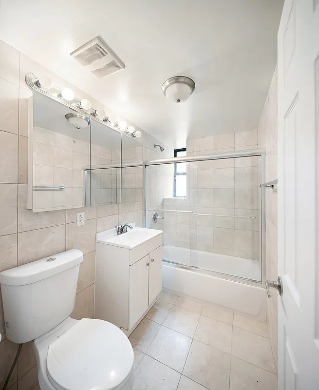 323 E 90th Street - Photo 10