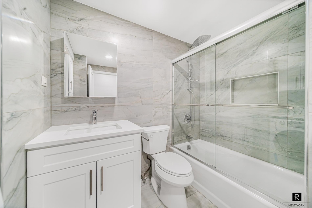 106 Central Park S - Photo 5