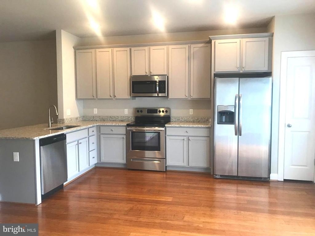 19 Andrews Place - Photo 3