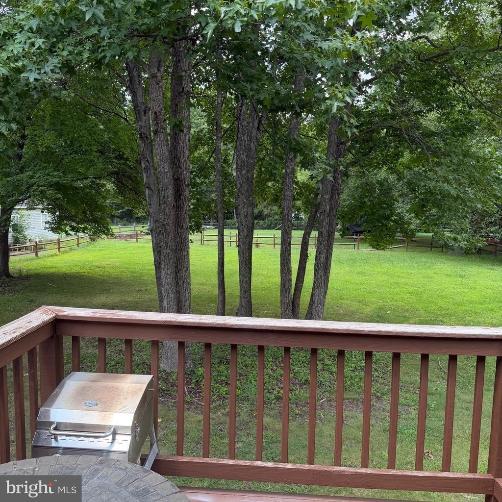 11722 Camelot Way - Photo 2