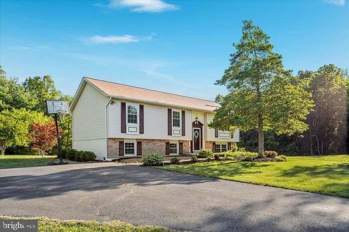 8201 Morningside Drive - Photo 2