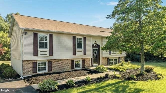 8201 Morningside Drive - Photo 0