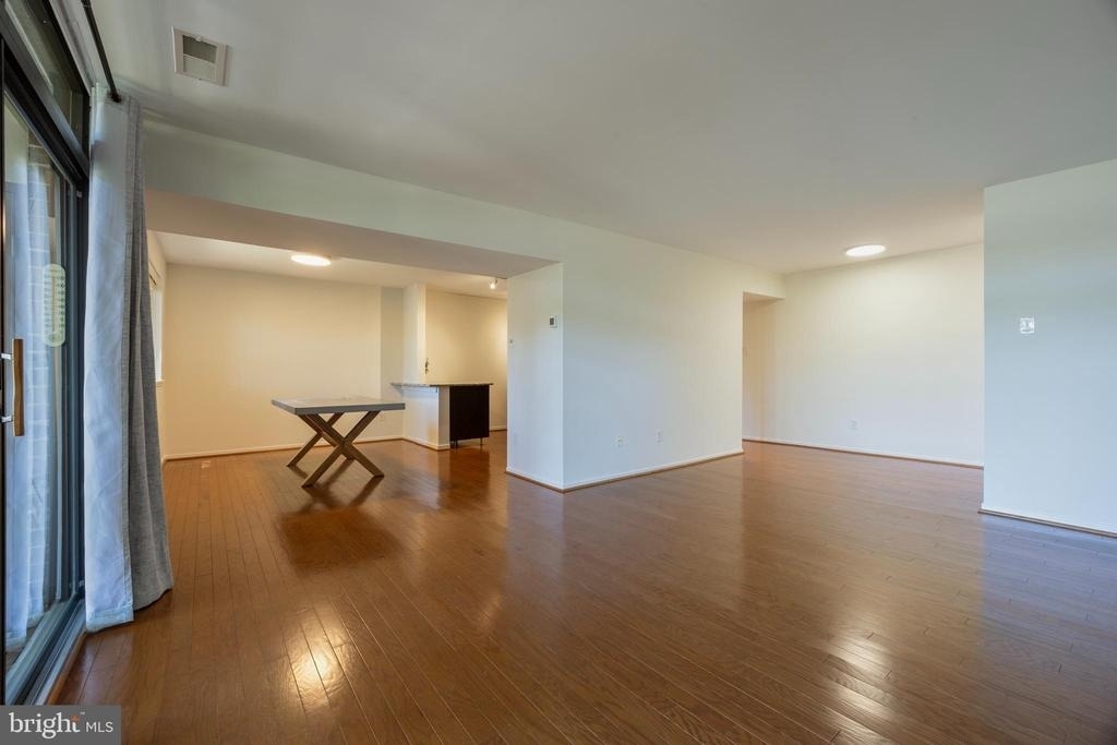 1643 Parkcrest Circle - Photo 18