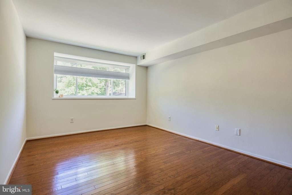 1643 Parkcrest Circle - Photo 11