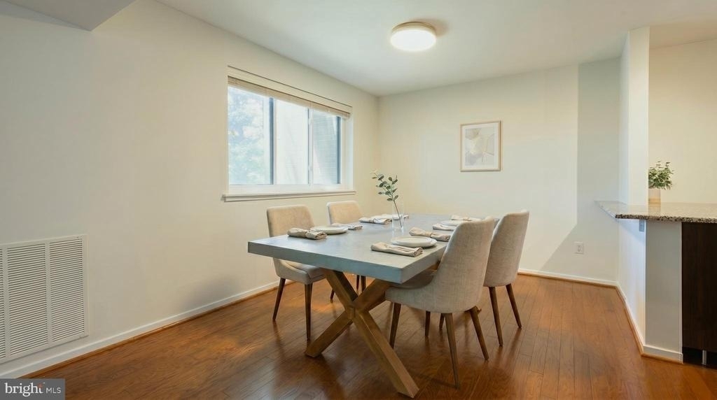 1643 Parkcrest Circle - Photo 9