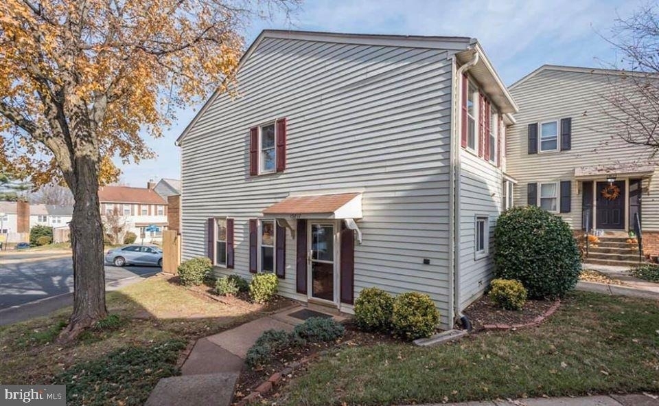 13817 Cabernet Court - Photo 2