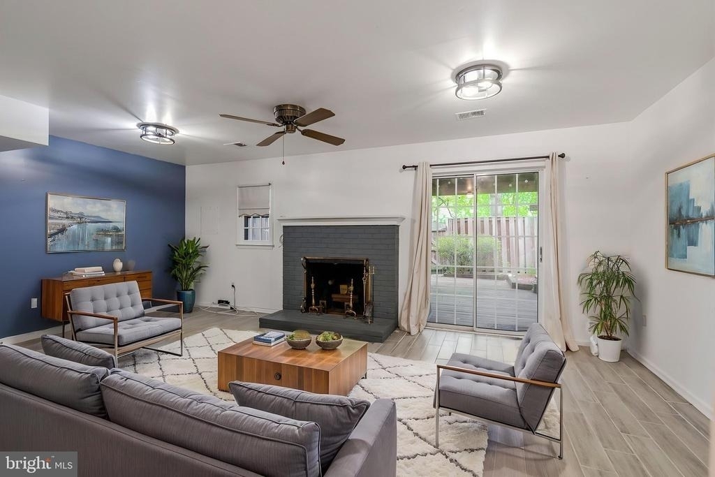 8207 Cedar Landing Court - Photo 36
