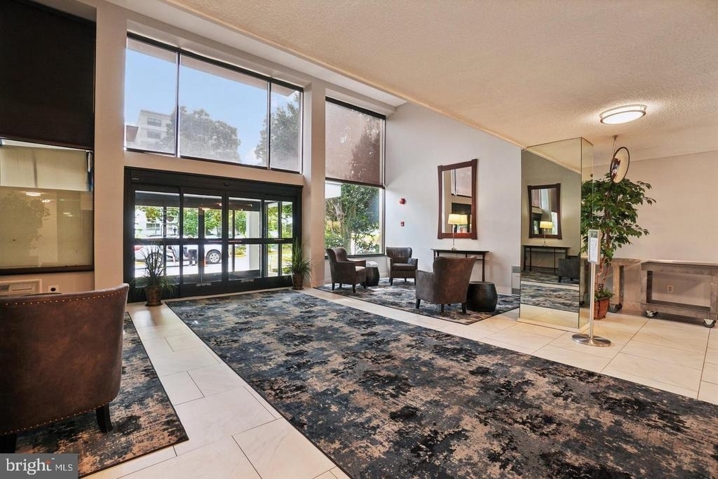 2059 Huntington Avenue - Photo 29