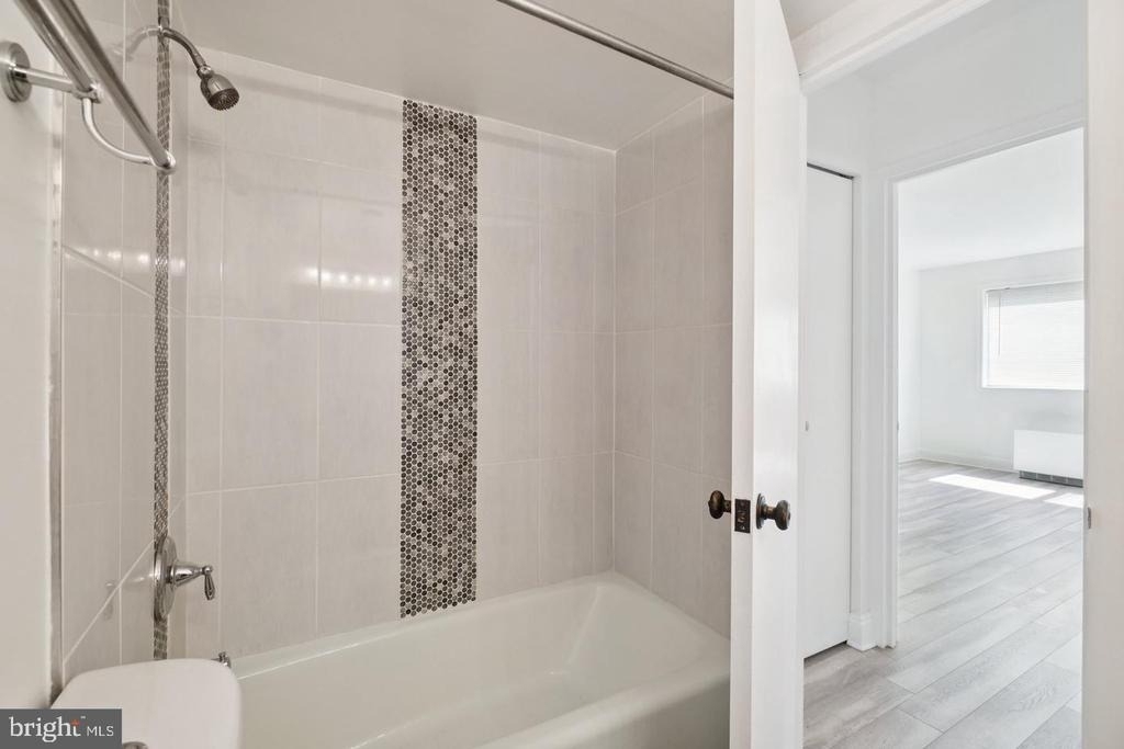 2059 Huntington Avenue - Photo 22