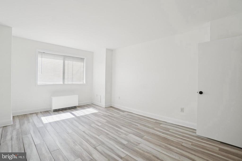 2059 Huntington Avenue - Photo 19