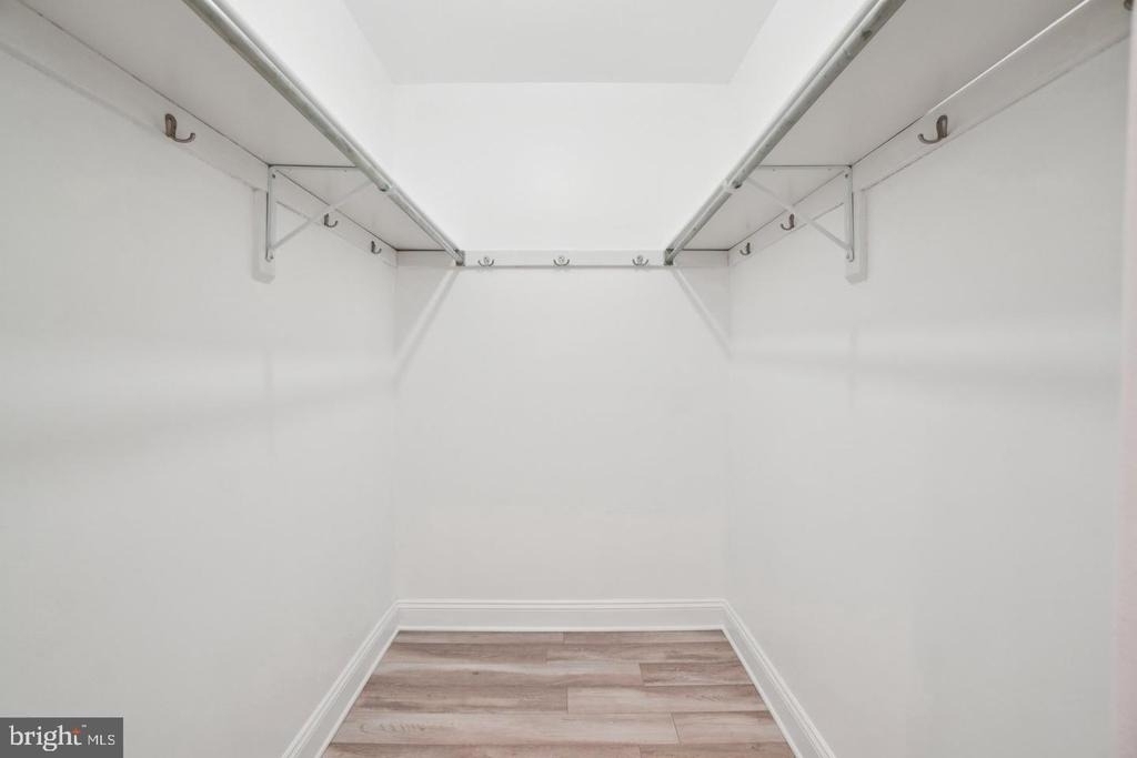 2059 Huntington Avenue - Photo 20
