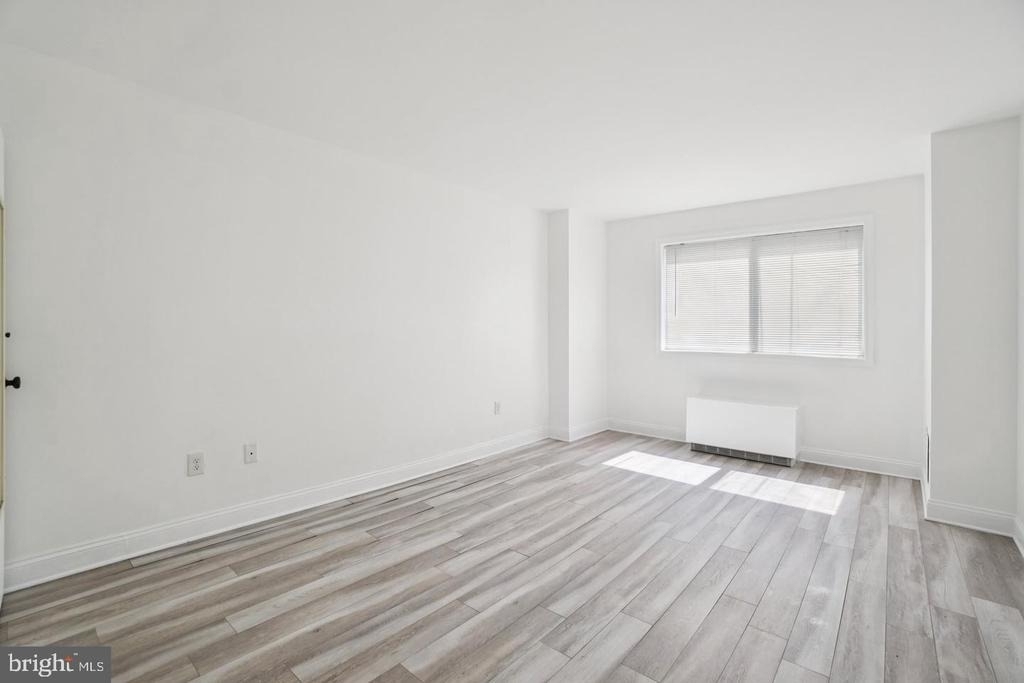 2059 Huntington Avenue - Photo 18
