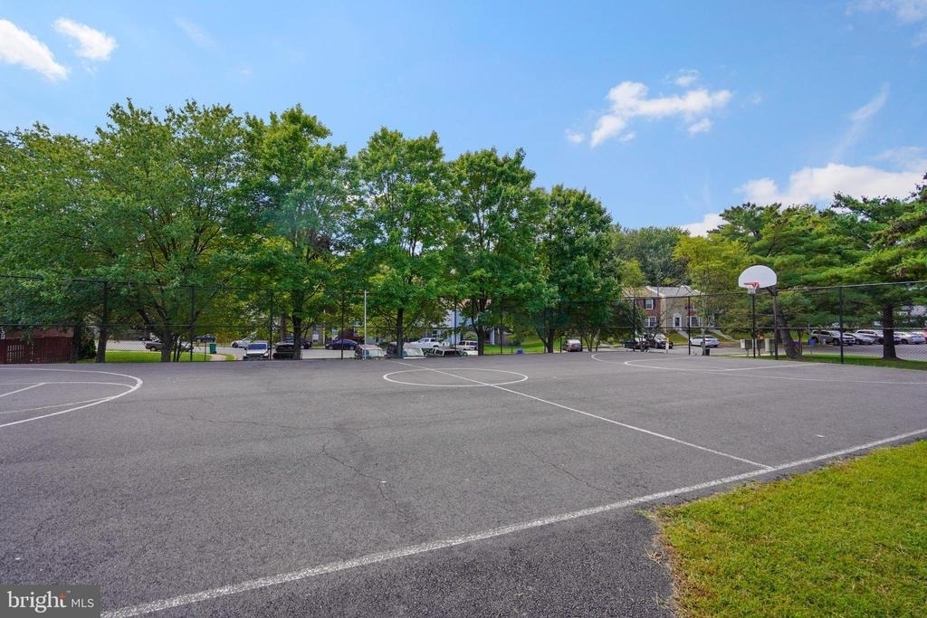 6351 Rockshire Street - Photo 31