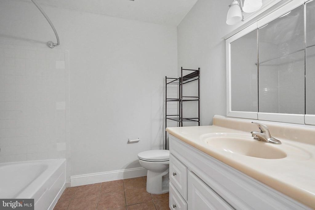 6351 Rockshire Street - Photo 16