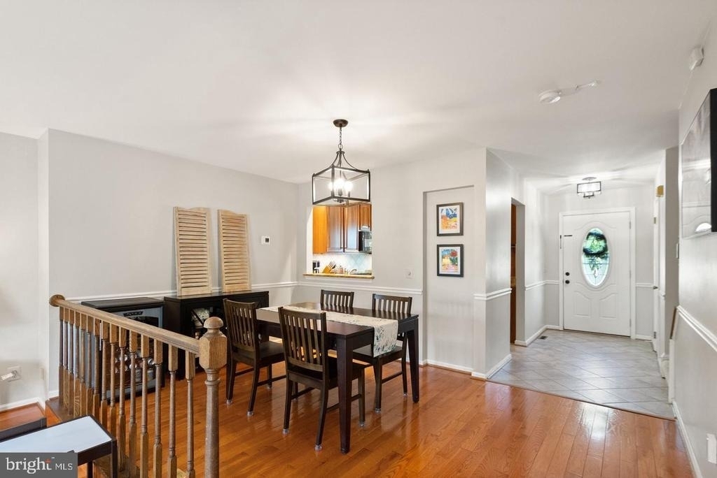 711 Acorn Court - Photo 6