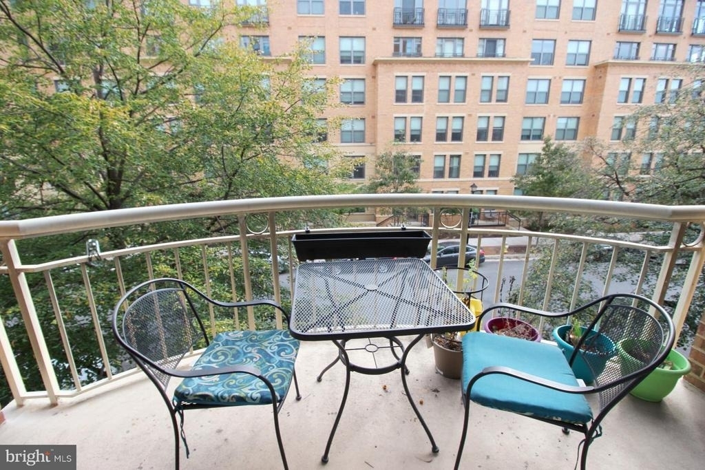 1200 Braddock Place - Photo 10