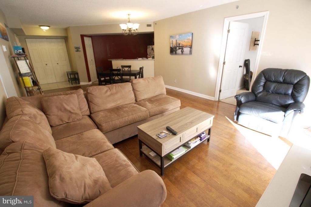 1200 Braddock Place - Photo 9