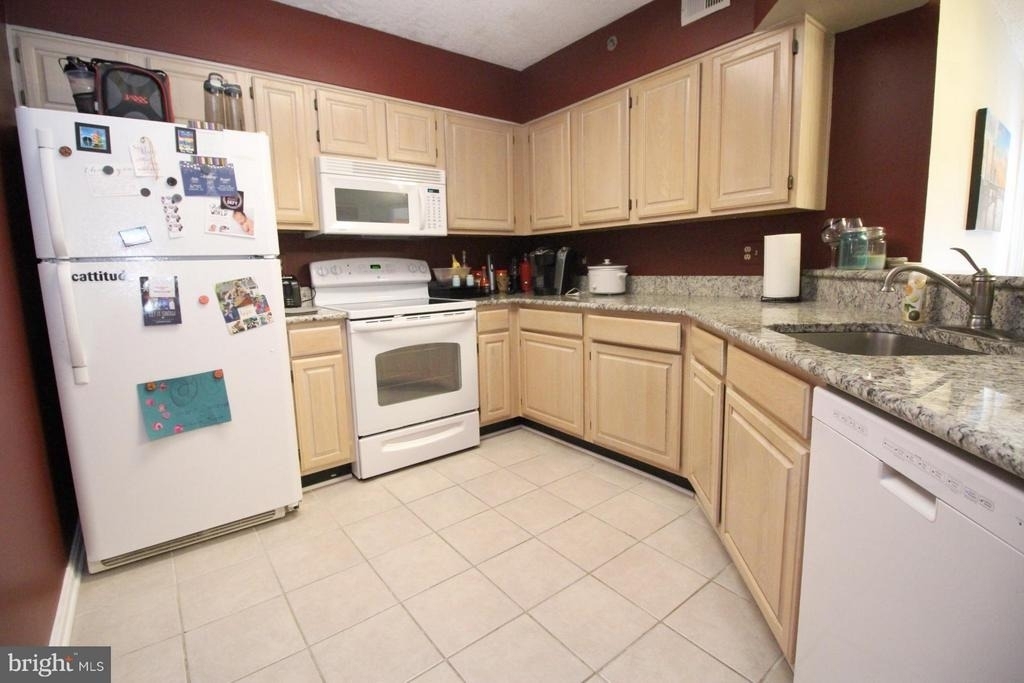 1200 Braddock Place - Photo 6
