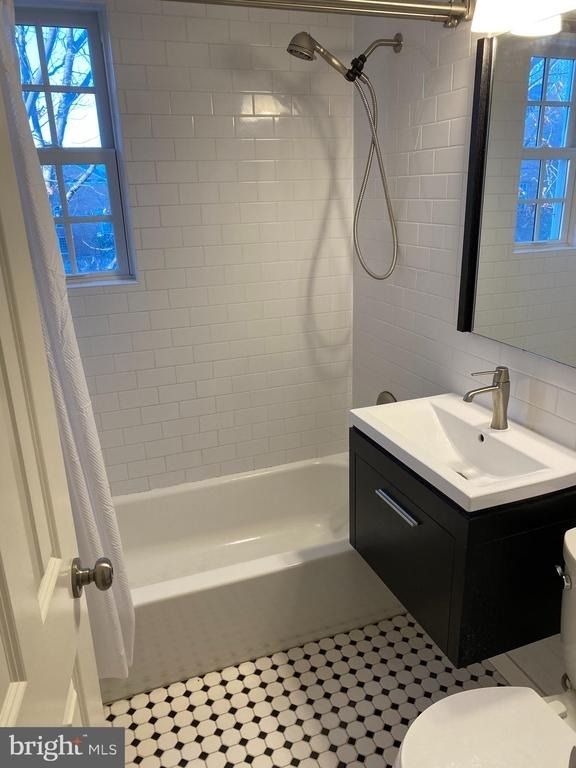 1630 W Abingdon Drive - Photo 15