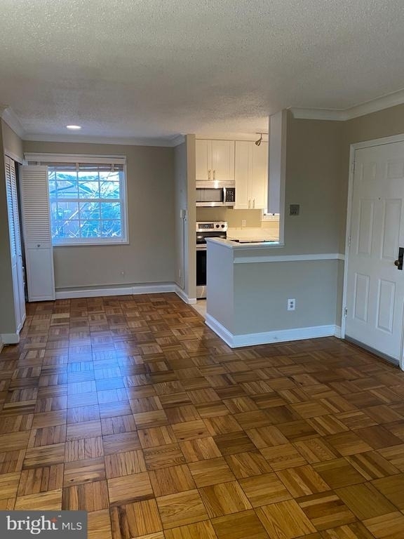 1630 W Abingdon Drive - Photo 7