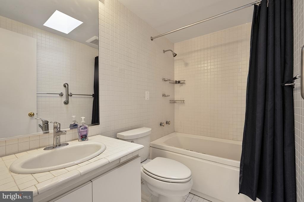 1021 Arlington Boulevard - Photo 12