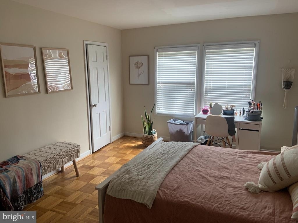 732 N Oakland Street - Photo 13