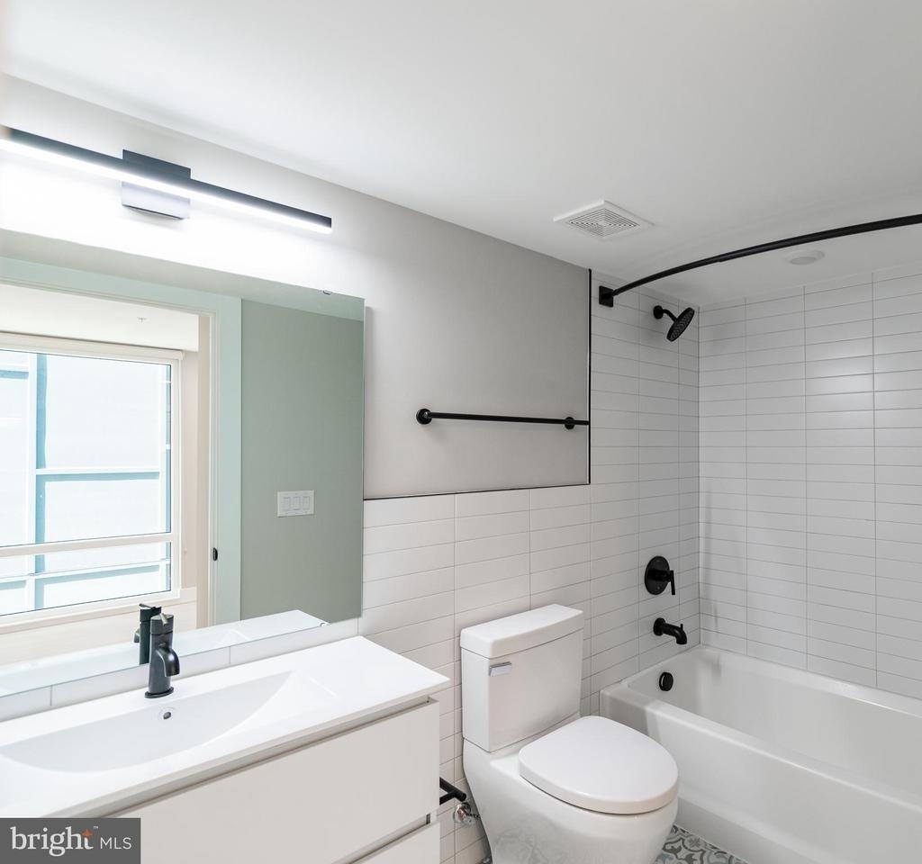 6604 Ridge Avenue - Photo 10