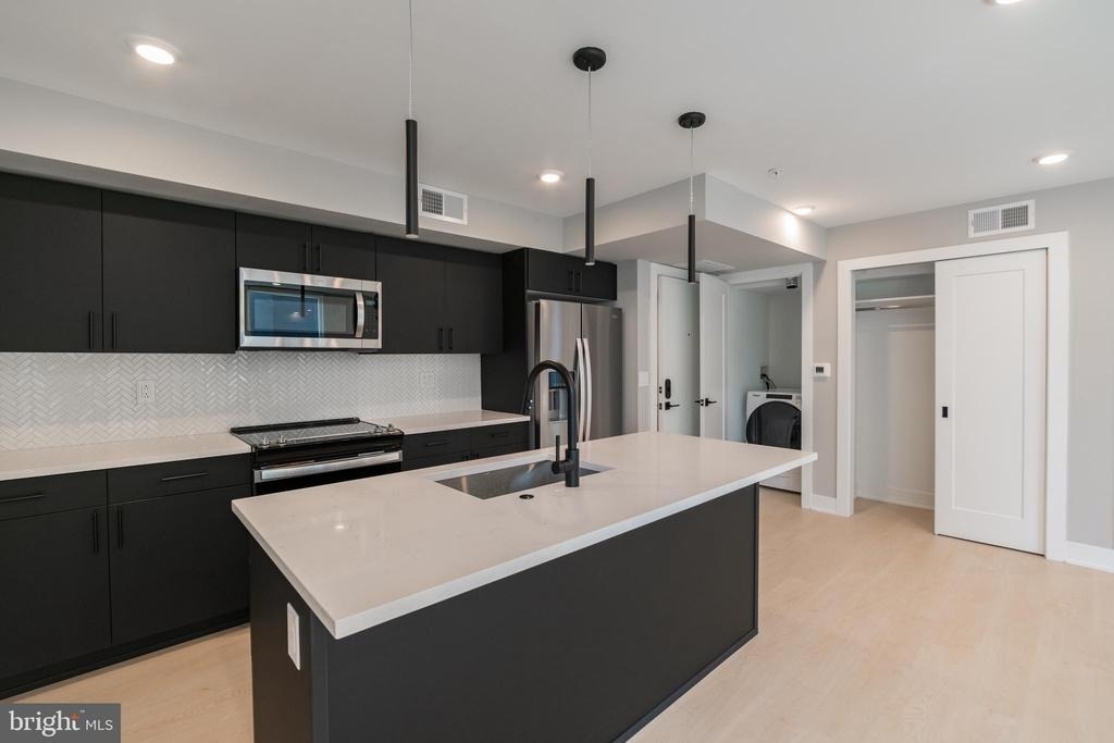 6604 Ridge Avenue - Photo 3