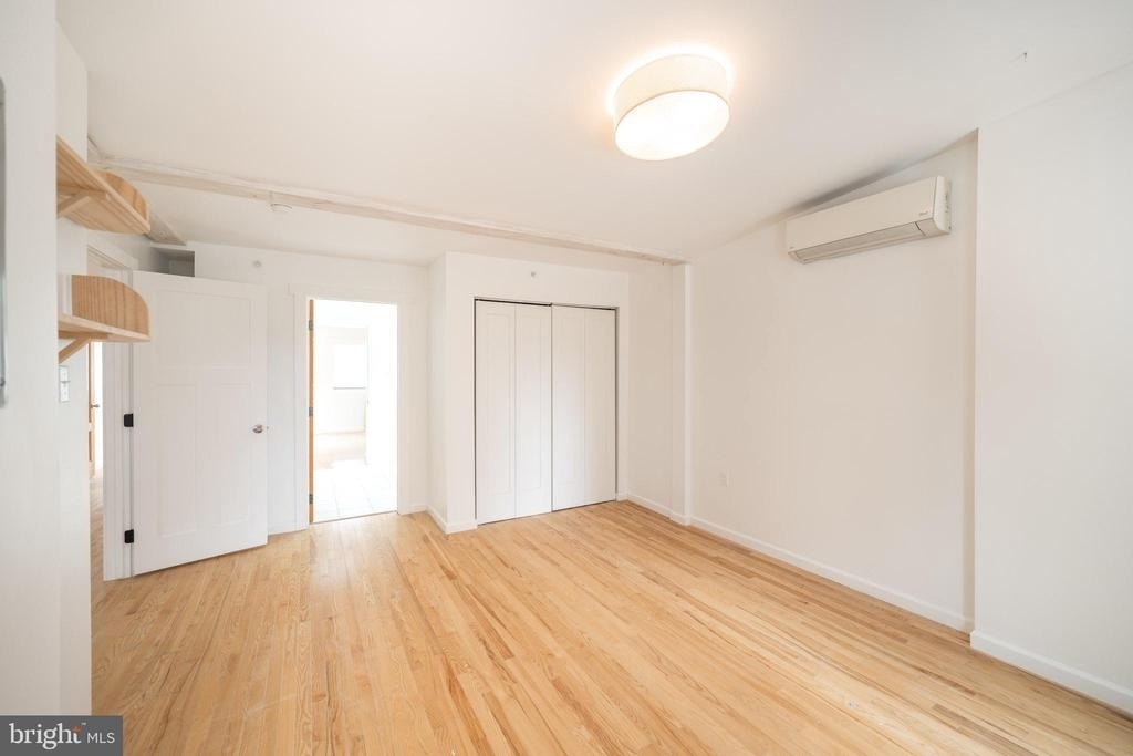 711 W Thompson Street - Photo 7