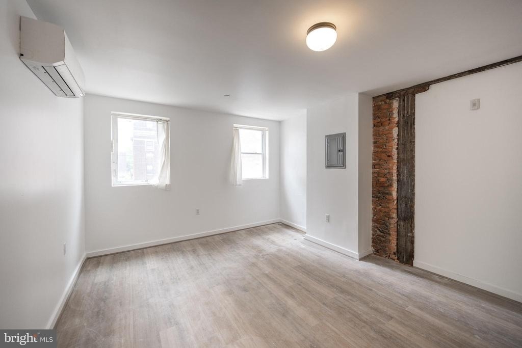 711 W Thompson Street - Photo 5