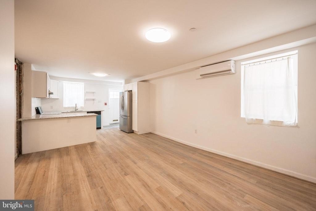 711 W Thompson Street - Photo 6