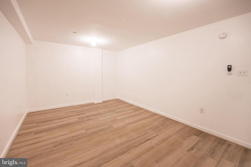 711 W Thompson Street - Photo 8
