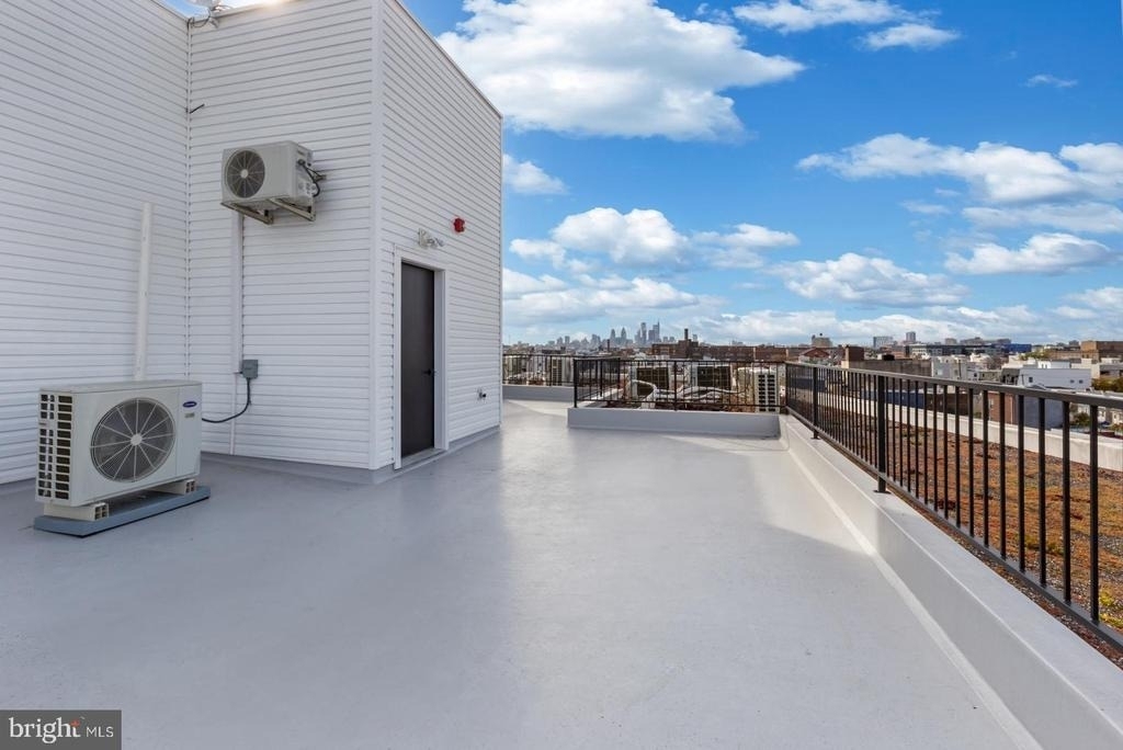 2046 E Lehigh Avenue - Photo 21
