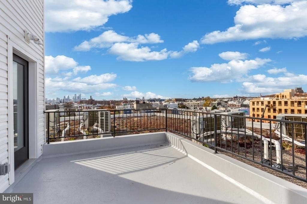 2046 E Lehigh Avenue - Photo 24