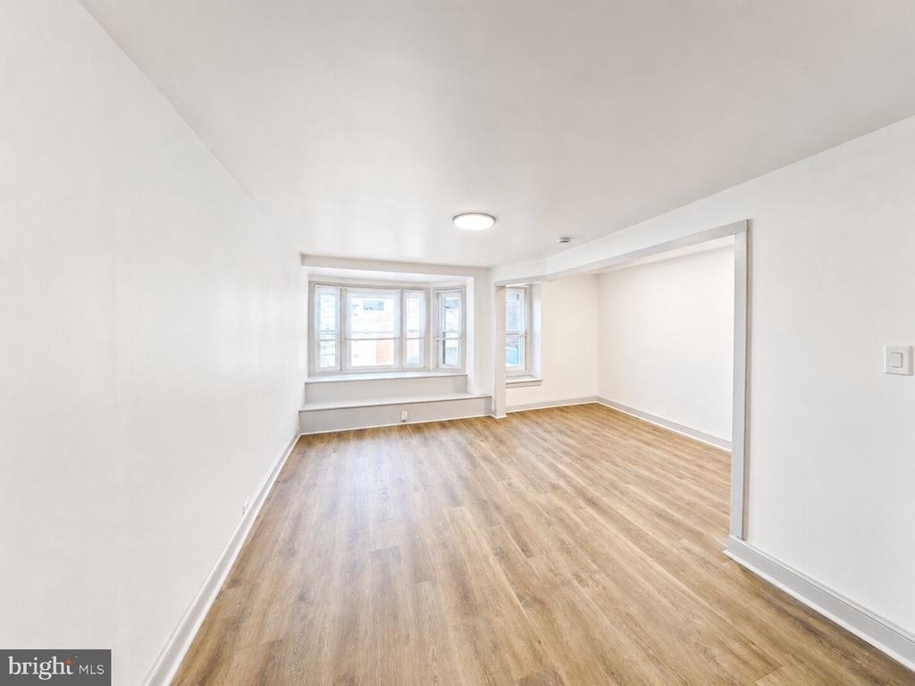 5233 Ridge Avenue - Photo 2