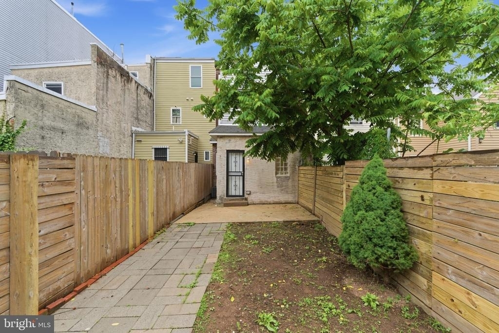 1817 N Gratz Street - Photo 16