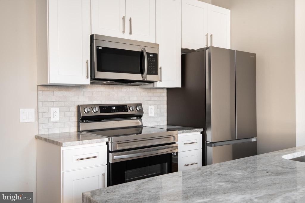 2121 Market Street - Photo 9