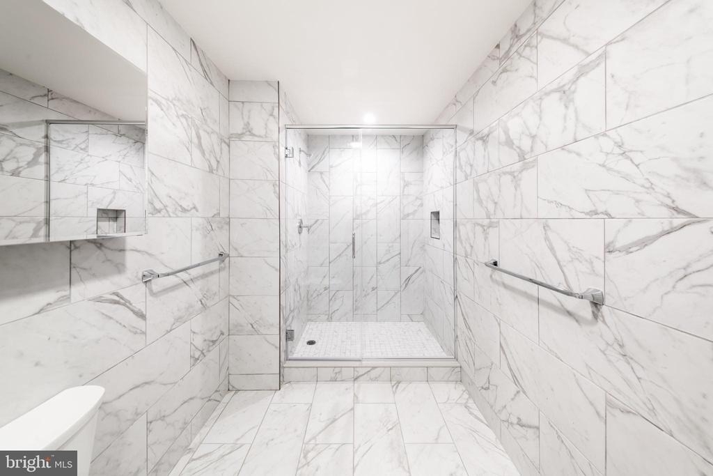 2121 Market Street - Photo 6