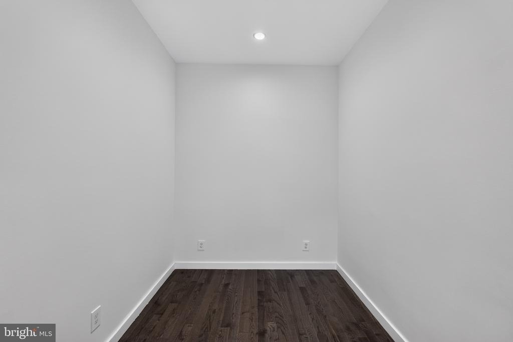 1911 S Lambert Street - Photo 24