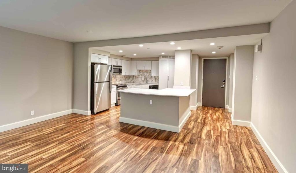 1815 John F Kennedy Boulevard - Photo 3