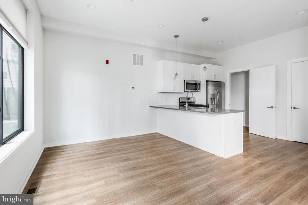 360 Monastery Avenue - Photo 5