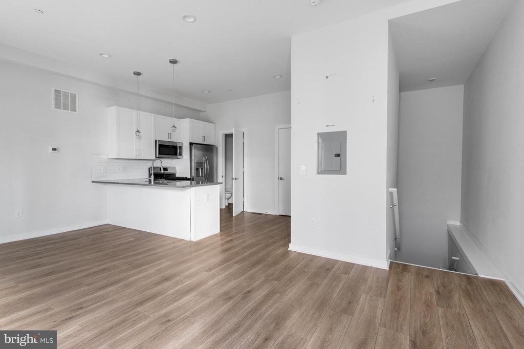 360 Monastery Avenue - Photo 3
