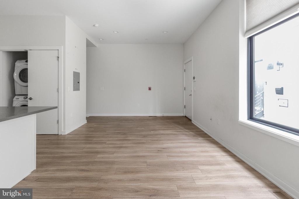 360 Monastery Avenue - Photo 8