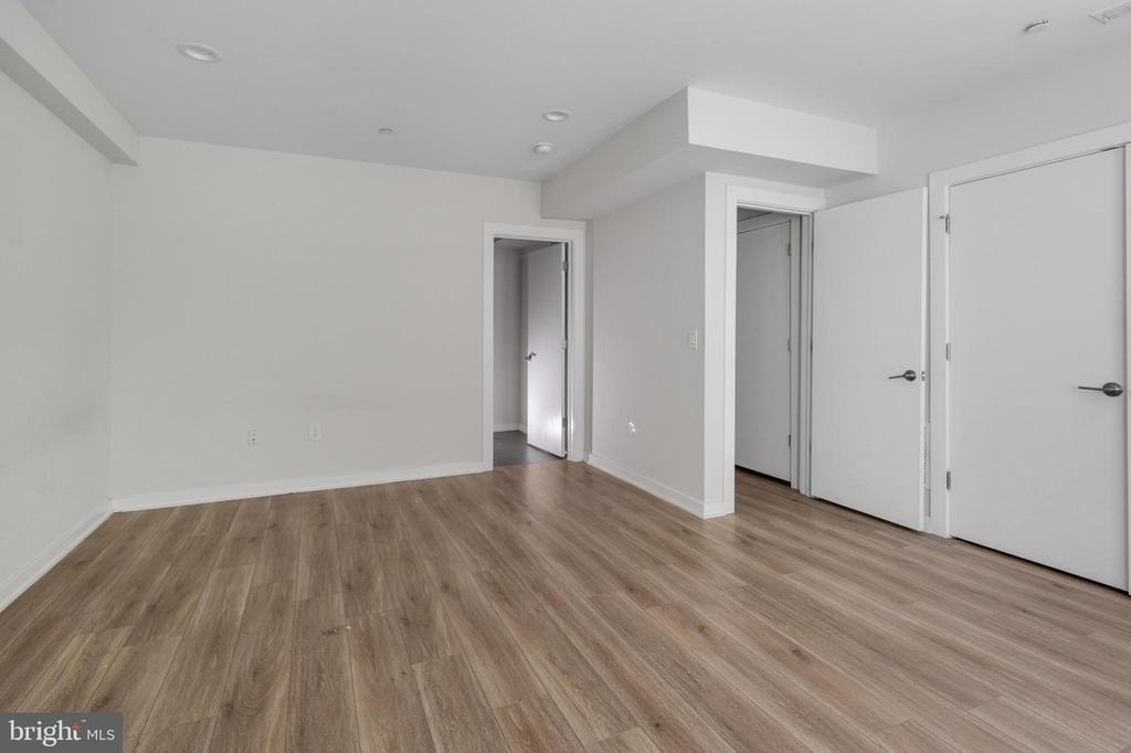 360 Monastery Avenue - Photo 11