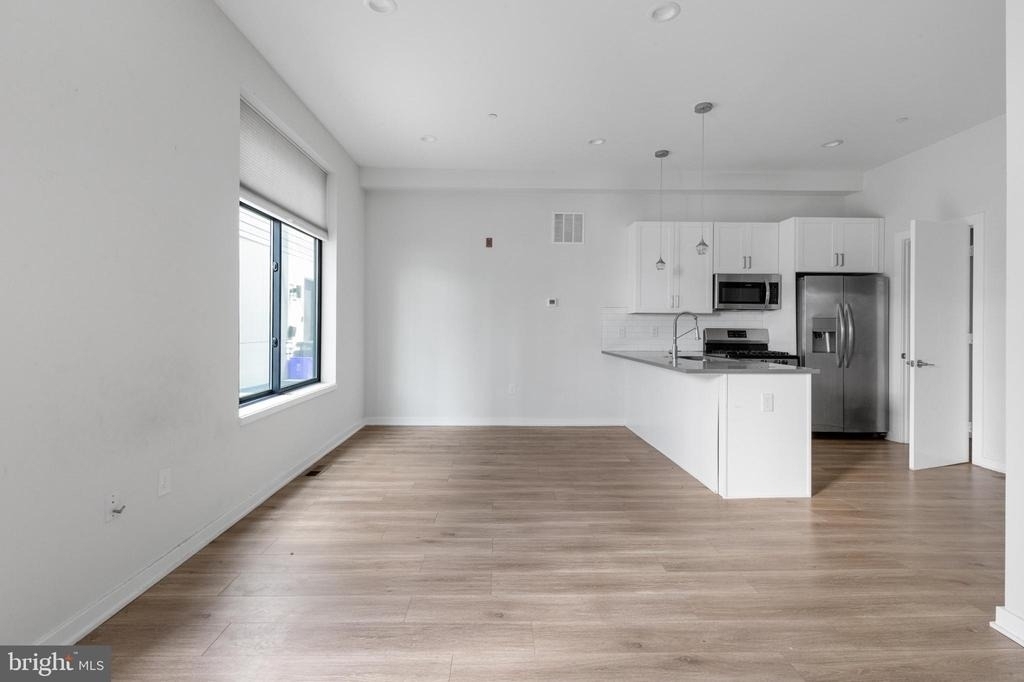 360 Monastery Avenue - Photo 2