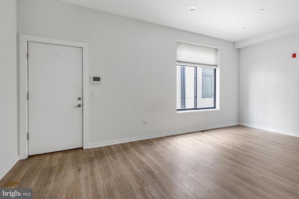 360 Monastery Avenue - Photo 4