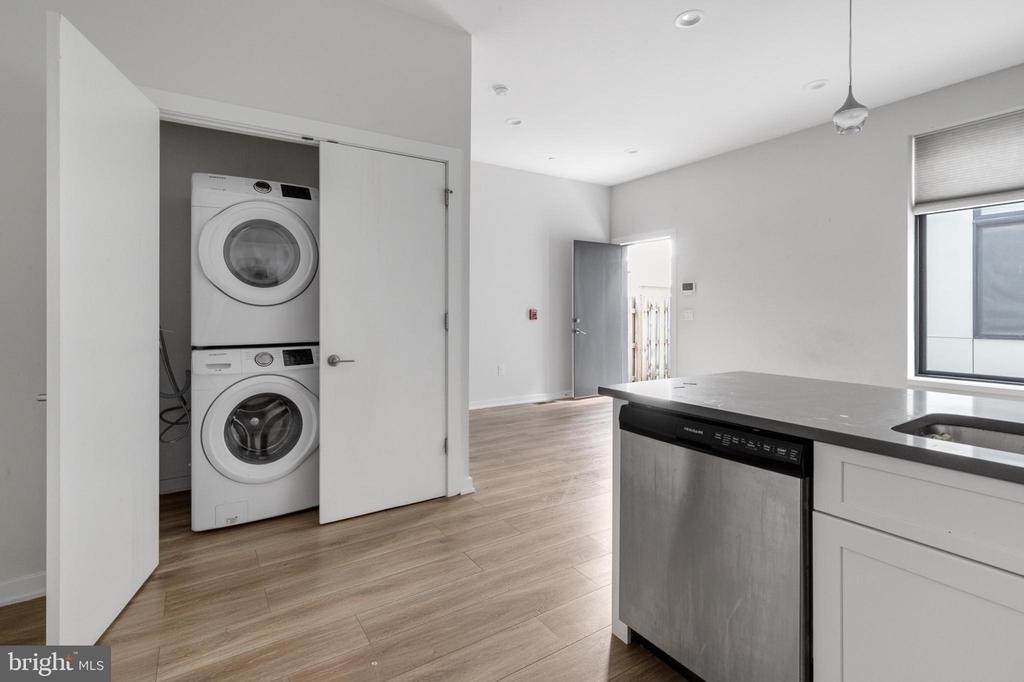 360 Monastery Avenue - Photo 7
